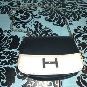 3/$10 Tommy Hilfiger purse